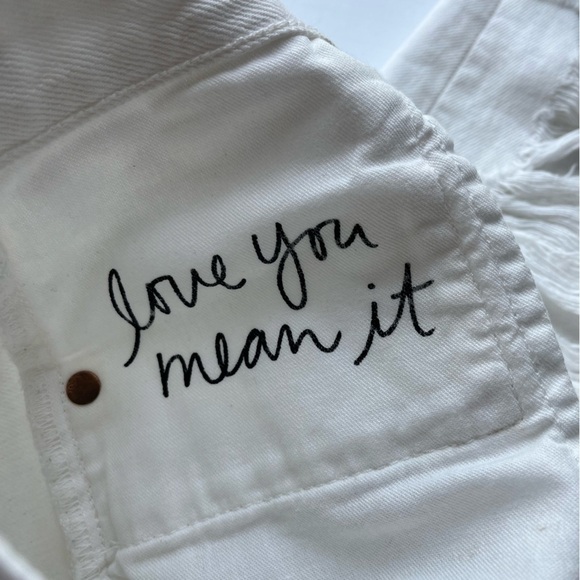 GRLFRND • White Destructed Beverly Bermuda Shorts - Picture 11 of 11